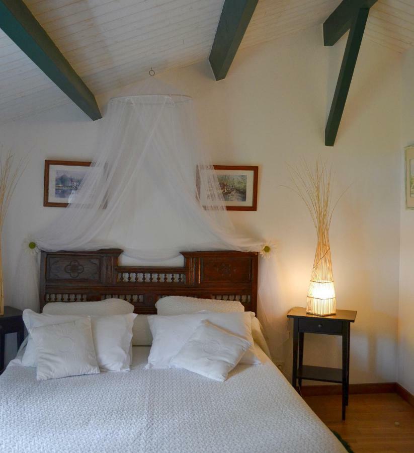 Le Petit Massigny Bed & Breakfast Les Velluire-sur-Vendee Eksteriør bilde