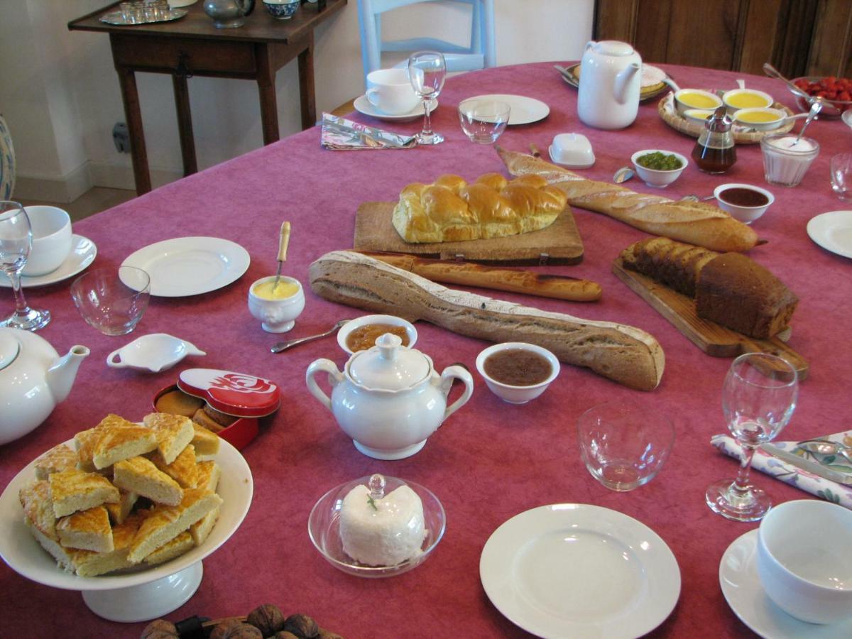 Le Petit Massigny Bed & Breakfast Les Velluire-sur-Vendee Eksteriør bilde